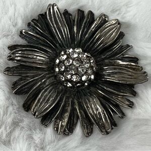 Vintage Royal Crest Flower Brooch